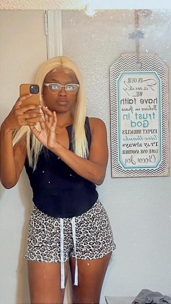 Star, 25  female escort, Beaumont