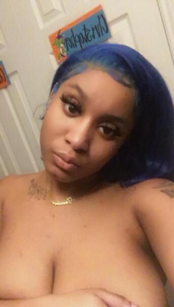 Lei, 23  female escort, Beaumont