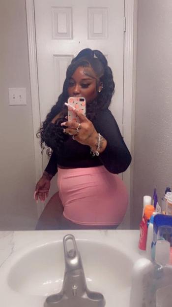 Tia, 27  female escort, Beaumont