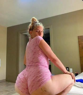 4092193807, female escort, Beaumont